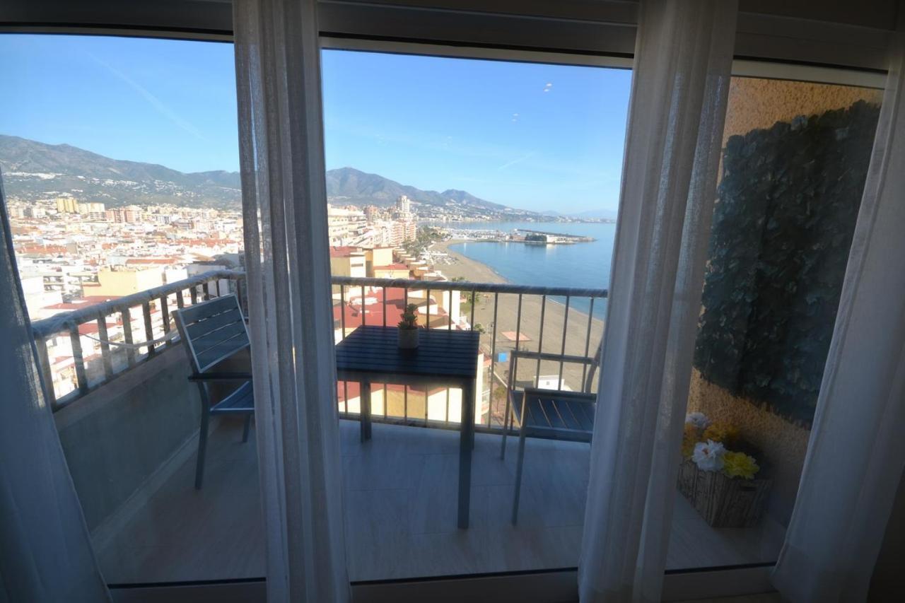 Fuengirola. Bonito Apartamento En Paseo Maritimo. Espectaculares Vistas Al Mar. Primera Linea Exterior foto
