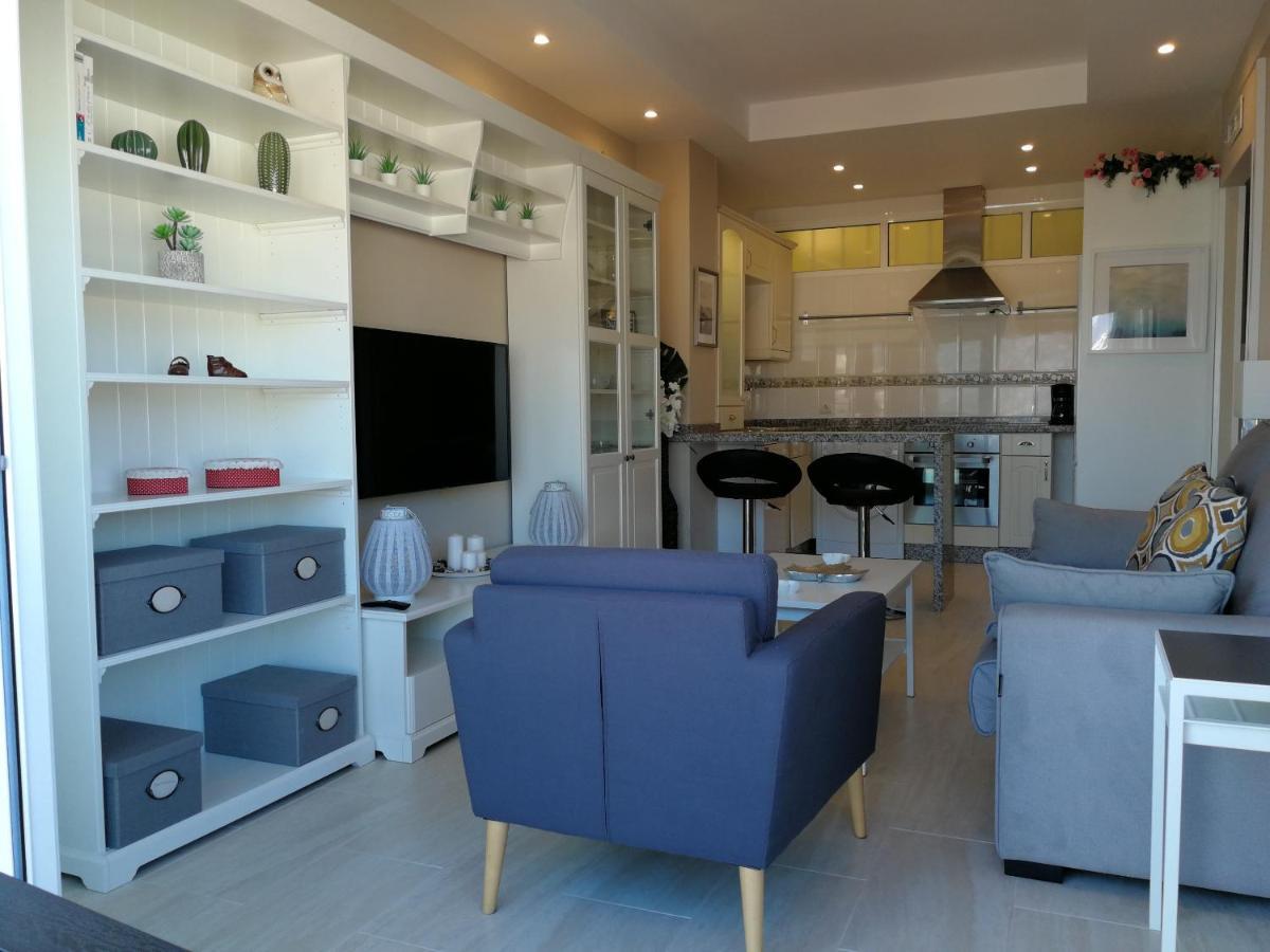 Fuengirola. Bonito Apartamento En Paseo Maritimo. Espectaculares Vistas Al Mar. Primera Linea Exterior foto